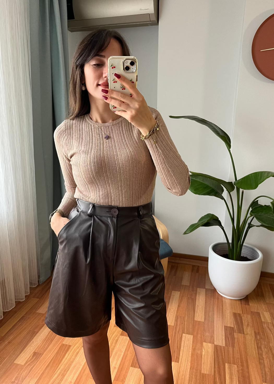 DERİ ŞORT ACI KAHVE